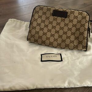 Authentic Gucci, fanny pack